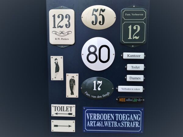 Emaille borden kopen in Alkmaar bij Postma en Postma